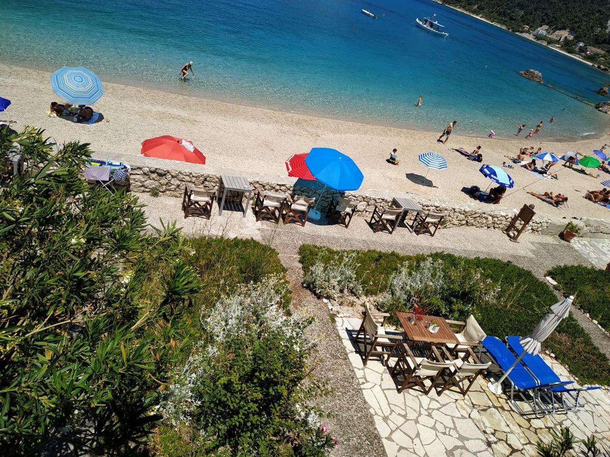 Fetsis Apartments Agios Nikitas Exterior photo