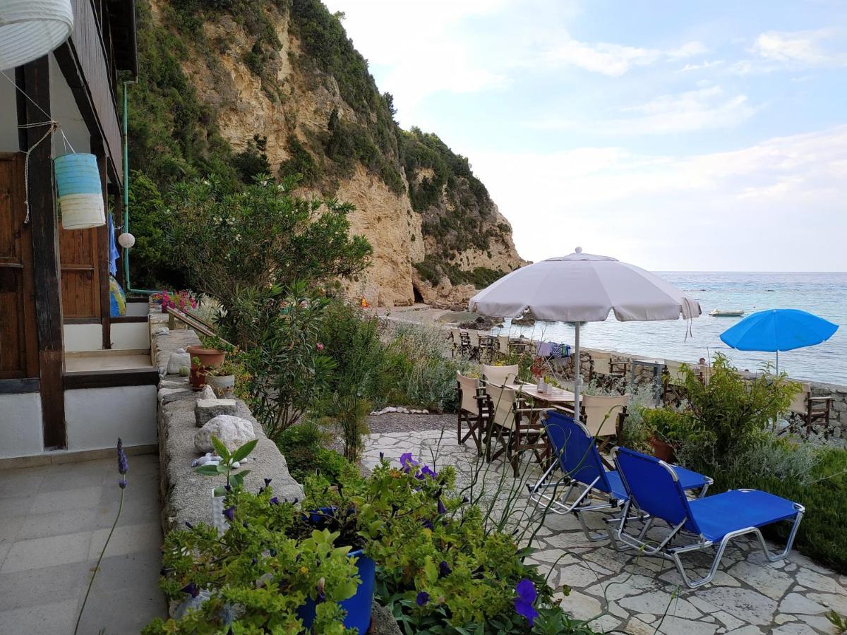 Fetsis Apartments Agios Nikitas Exterior photo