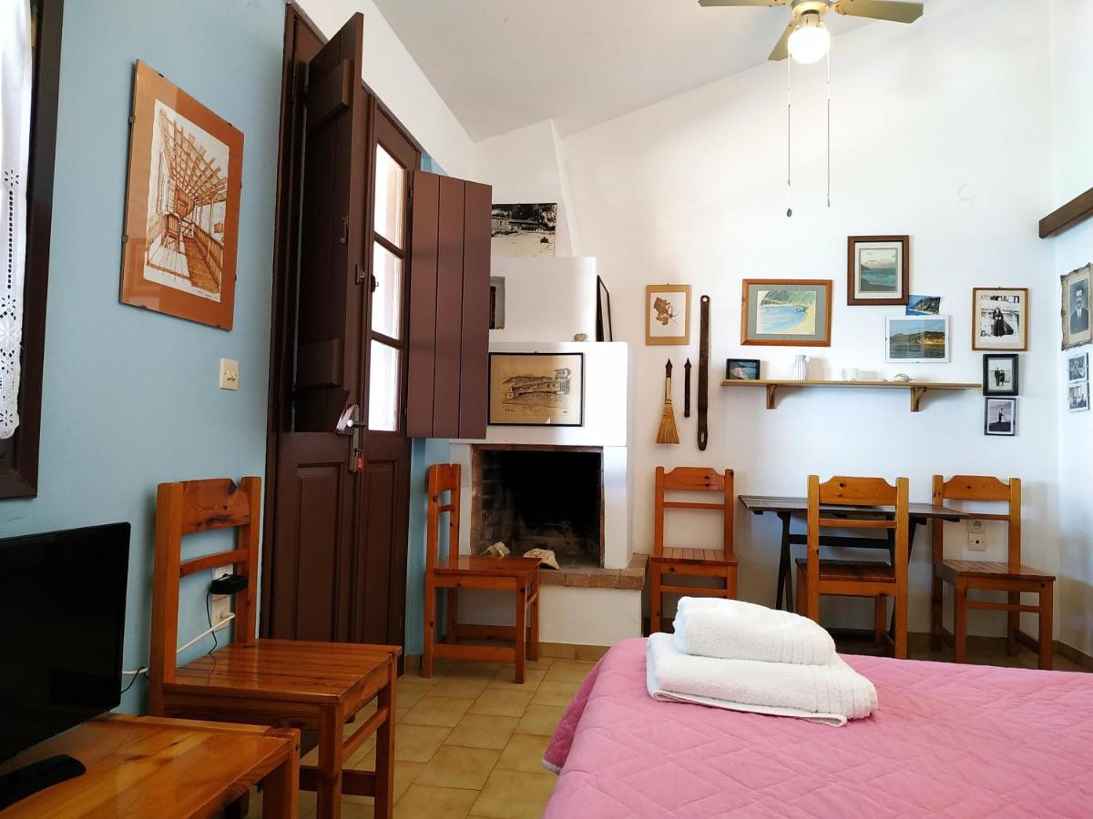 Fetsis Apartments Agios Nikitas Exterior photo