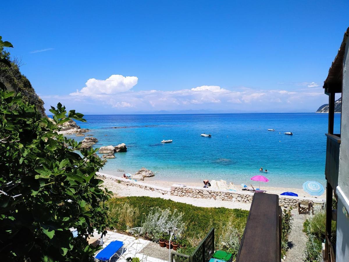 Fetsis Apartments Agios Nikitas Exterior photo
